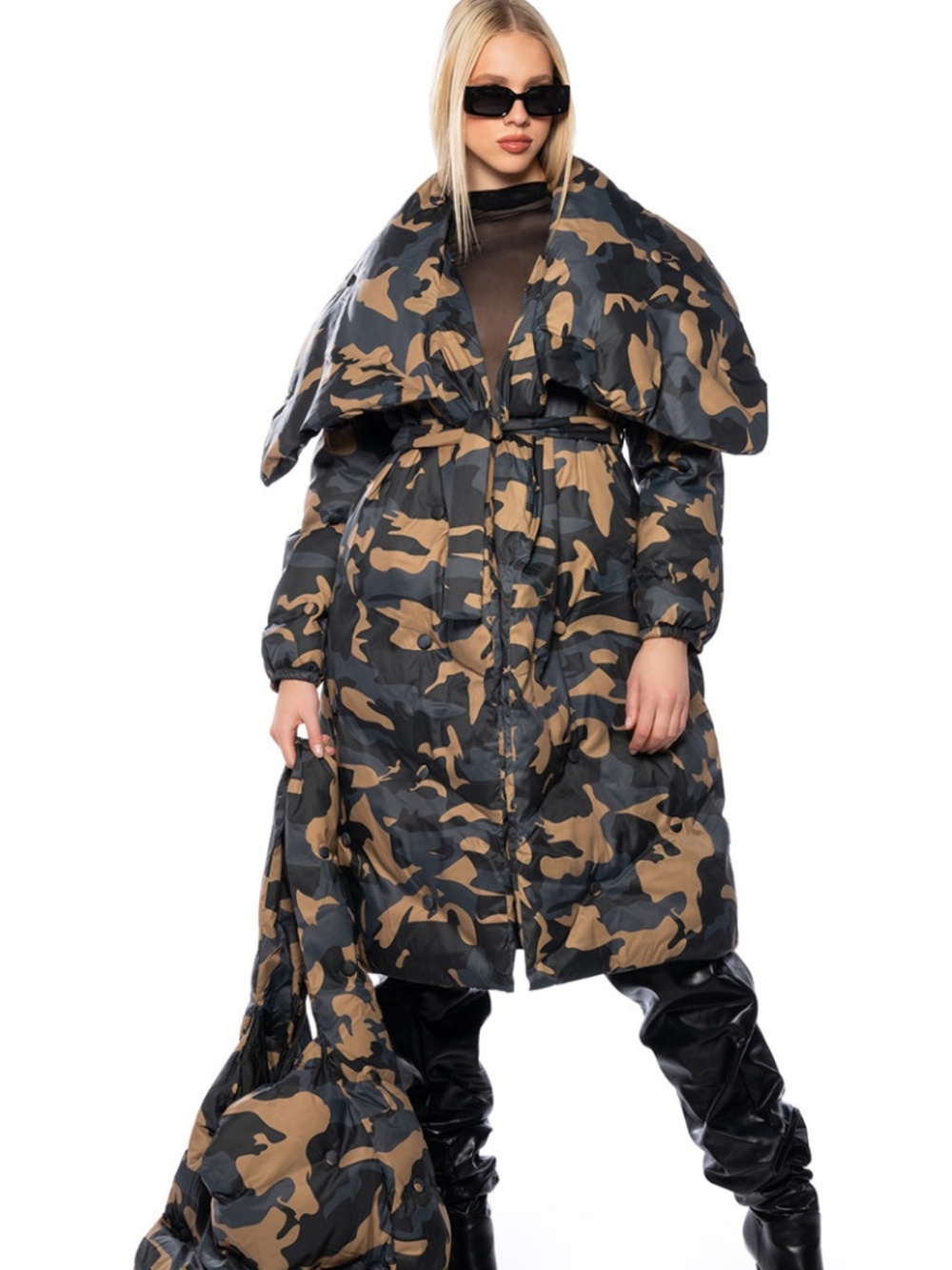 CAMPING TUFTED PUFFER COAT IN CAMO - S